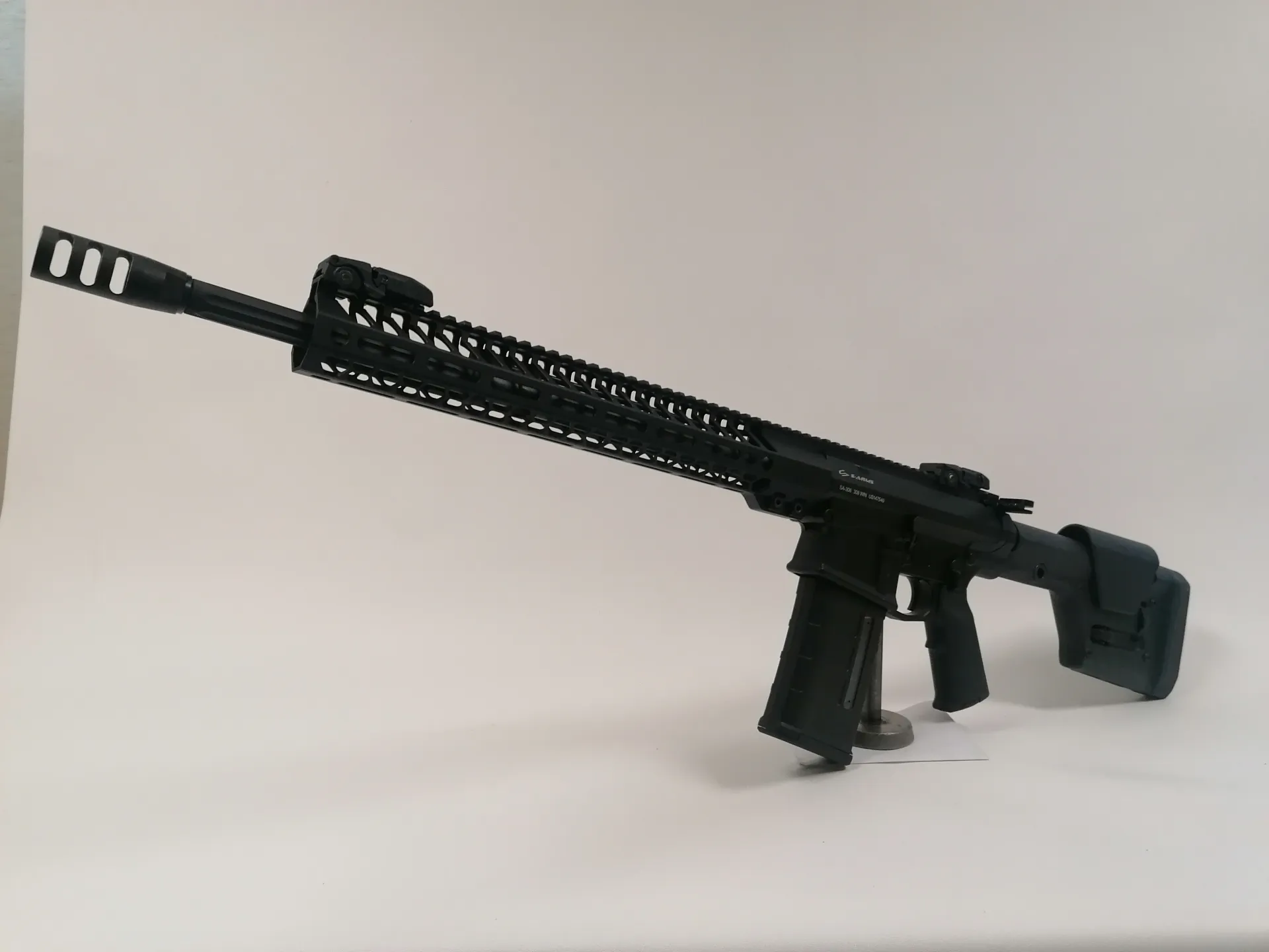 AR10 vintraudne püss