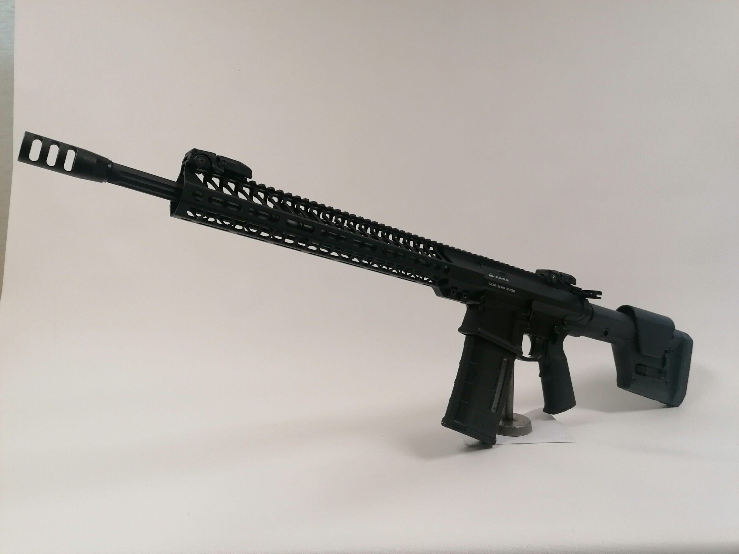 AR10 vintraudne püss